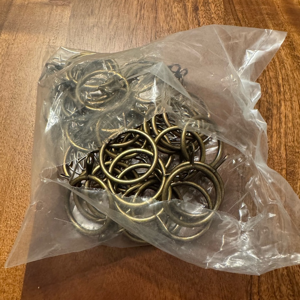 Gold Curtain Rings with Clips - Picture 5 of 6